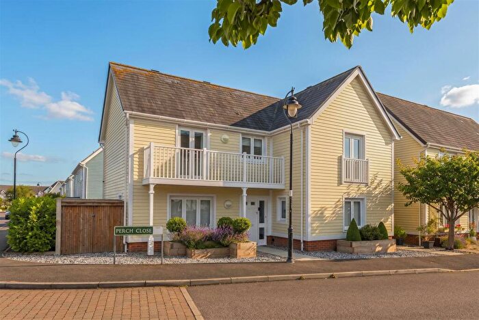 4 Bedroom Detached House For Sale In Perch Close, Larkfield, ME20