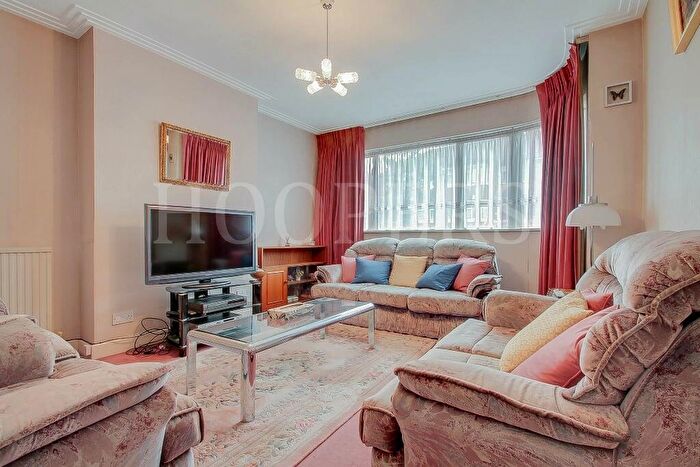 3 Bedroom Terraced House For Sale In Clifford Way, London, NW10