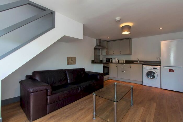 2 Bedroom Property To Rent In Somerset Street, Grangetown, Cardiff CF11