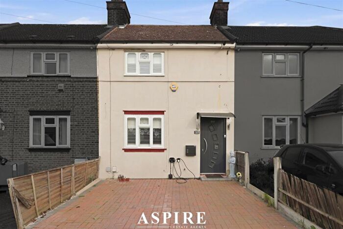 2 Bedroom House To Rent In Hardie Road, Dagenham, RM10
