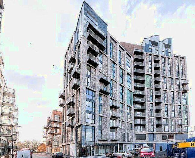 1 Bedroom Apartment To Rent In Sovereign Tower, Emily Street, London, E16