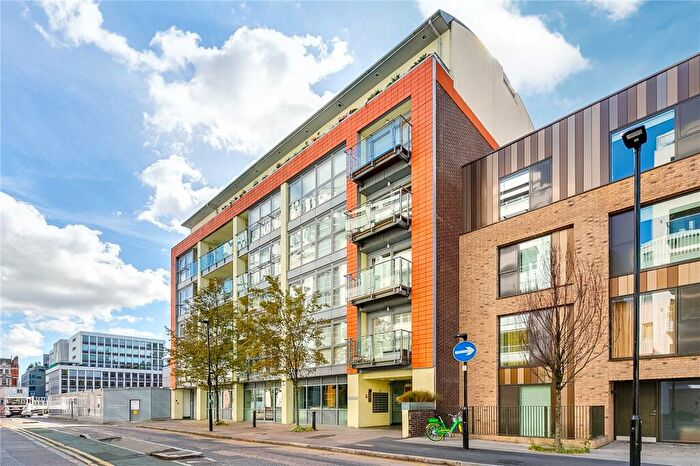 1 Bedroom Flat To Rent In Featherstone Street, St Lukes, EC1Y