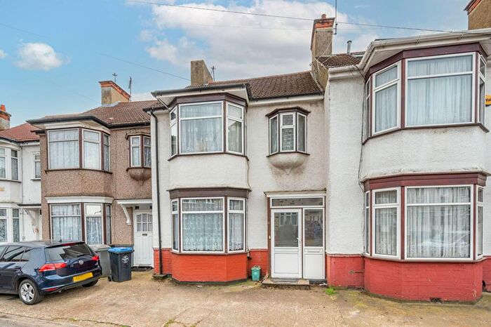 4 Bedroom Terraced House To Rent In Walrond Avenue, Wembley, HA9