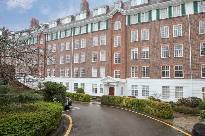 2 Bedroom Flat To Rent In Richmond Hill Court, Richmond, TW10