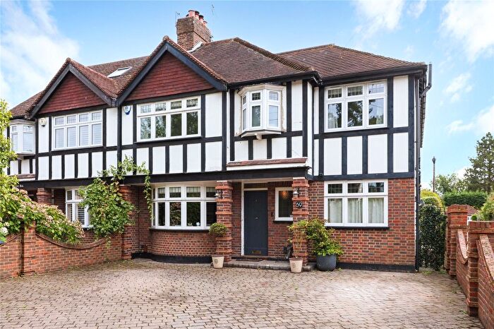 5 Bedroom Semi-detached House For Sale In Westcar Lane, Walton-On-Thames, KT12