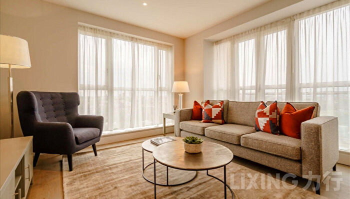 2 Bedroom Apartment To Rent In Westferry Circus, Canary Wharf, E14