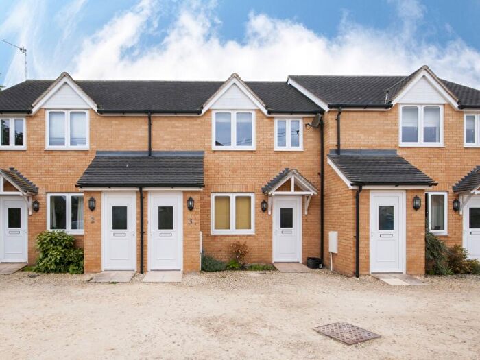 1 Bedroom Apartment To Rent In James Walker Mews, Witney, OX28