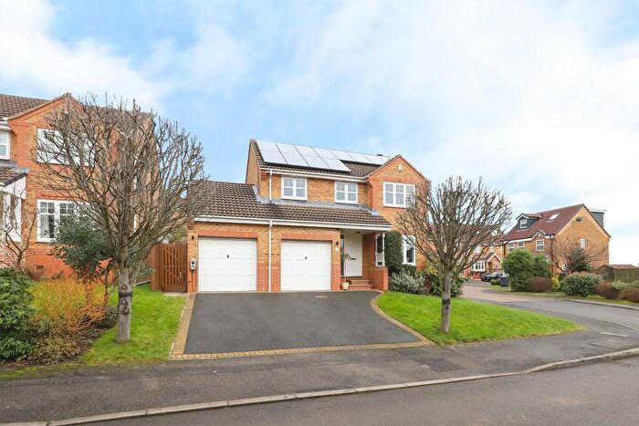 4 Bedroom Detached House For Sale In Stoneley Dell, Sheffield, S12