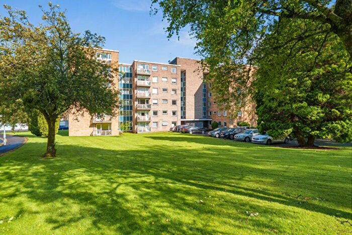 3 Bedroom Flat For Sale In Great Western Road, Flat Whittingehame Court, Kelvinside Glasgow, G12