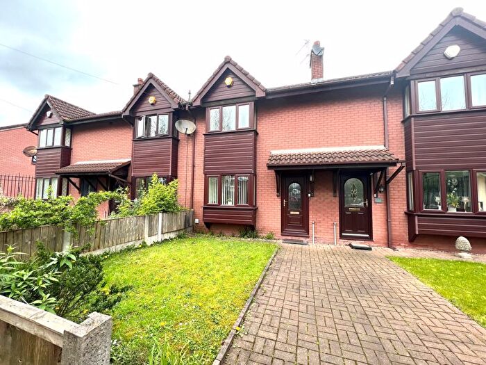 3 Bedroom Property To Rent In Canterbury Gardens, Salford, M5