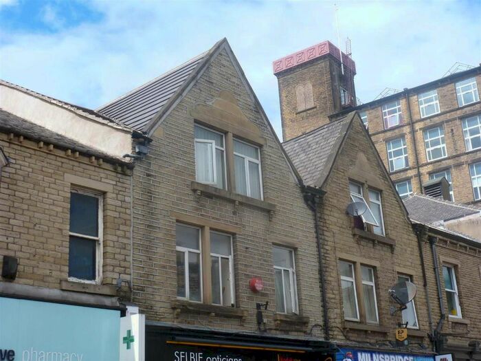 1 Bedroom Flat To Rent In Market Street, Milnsbridge, Huddersfield, HD3