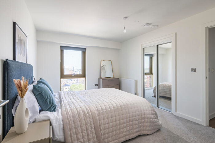 1 Bedroom Apartment To Rent In Alloway Courtyard, Weldale Street, Reading, RG1