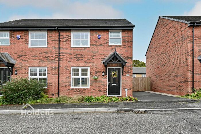 3 Bedroom Semi-Detached House For Sale In Hollin Hall Drive, Longridge, Preston, PR3