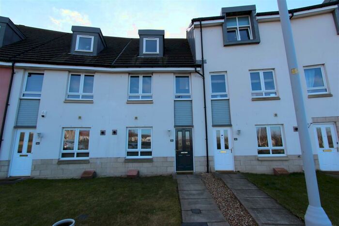 3 Bedroom Terraced House To Rent In Merlin Drive, Dunfermline, KY11