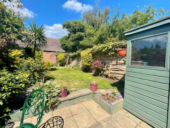 2 Bedroom Terraced House To Rent In Fredericks Place, London, N12