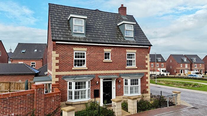 4 Bedroom Semi Detached House For Sale In Macclesfield, SK10