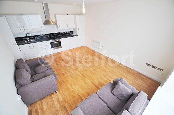 2 Bedroom Flat To Rent In Axminster Road, London, N7