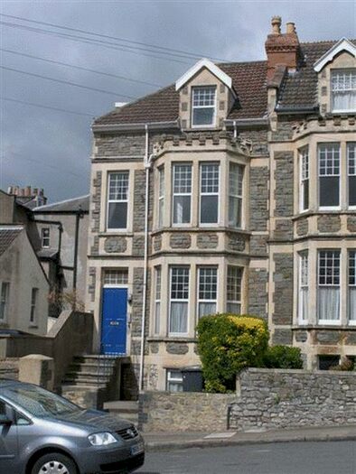 3 Bedroom Flat To Rent In Luccombe Hill, Redland, Bristol, BS6