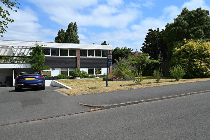 4 Bedroom End Of Terrace House For Sale In Leigham Drive, Harborne, Birmingham, B17