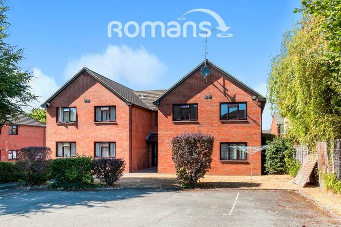 1 Bedroom Apartment To Rent In Nutfield Court, Camberley, GU15