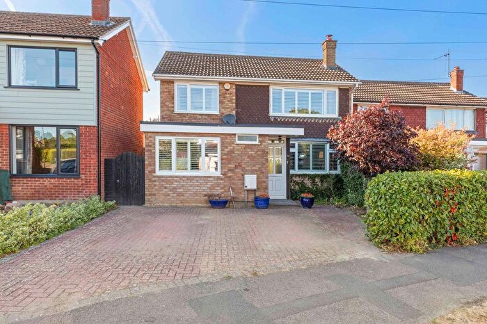 3 Bedroom Detached House For Sale In Place Farm Way, Monks Risborough, HP27