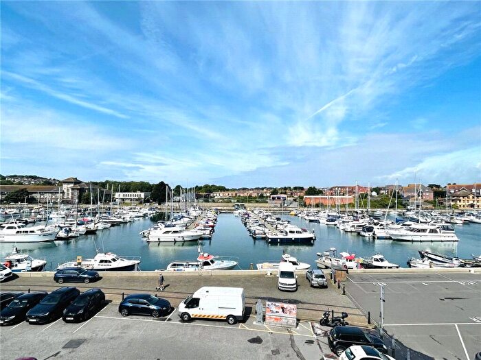 2 Bedroom Flat For Sale In Commercial Road, Weymouth, DT4