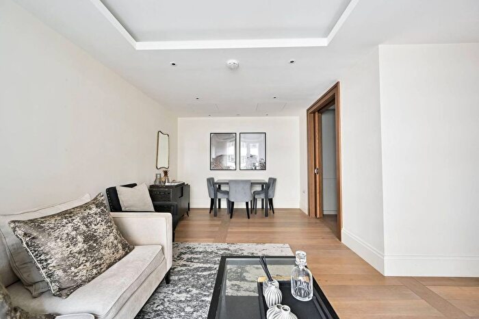 2 Bedroom Flat To Rent In Strand, The Strand, London, WC2R