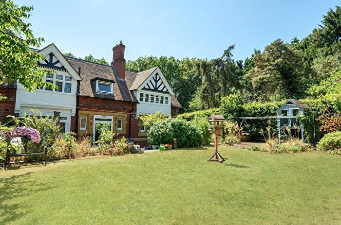 4 Bedroom Link Detached House For Sale In Church Road, Farley Hill, Reading, Berkshire, RG7