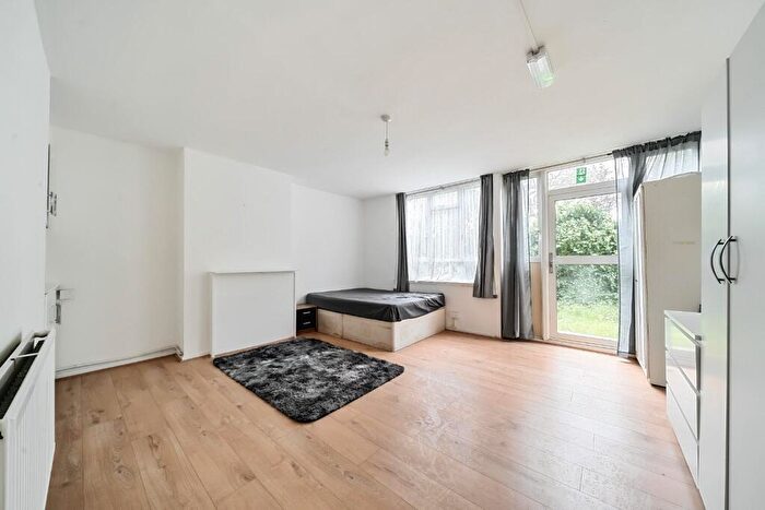 4 Bedroom Terraced House To Rent In Stepney Way, London, E1