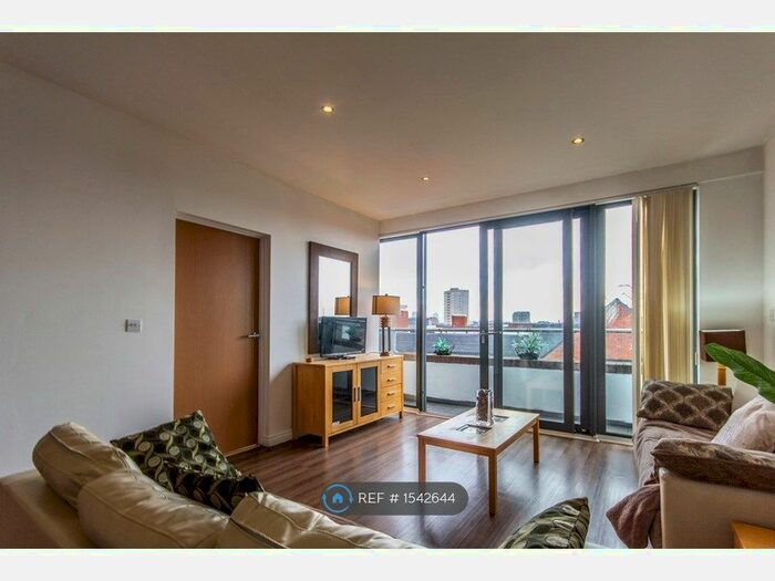 2 Bedroom Flat To Rent In Boxworks, Birmingham, B1