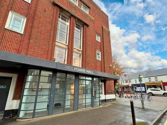 2 Bedroom Flat To Rent In Holyoake Road, Headington, Oxford, OX3