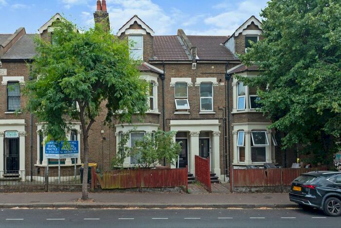 1 Bedroom Flat To Rent In Church Hill, Walthamstow, London, E17