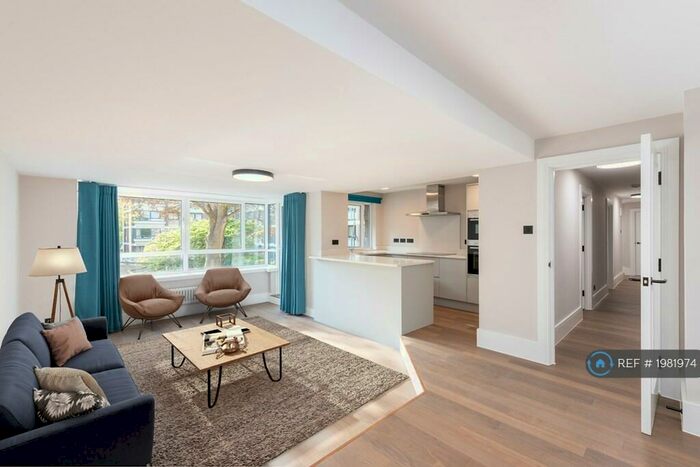 3 Bedroom Flat To Rent In The Drive, Hove, BN3