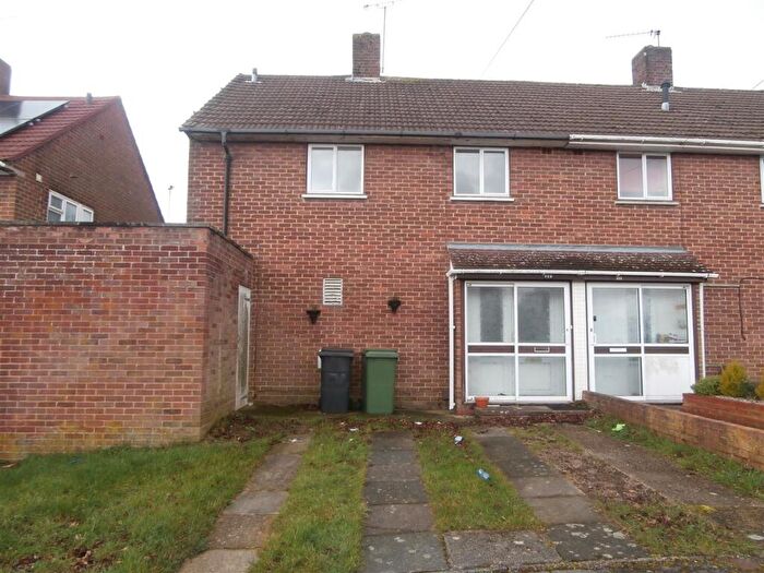 3 Bedroom Semi Detached House To Rent In Rowlings Road, Winchester, SO22