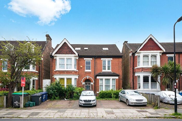 2 Bedroom Flat To Rent In Creffield Road, Ealing, London, W5