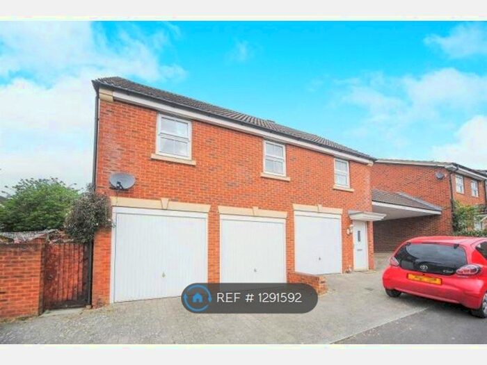 2 Bedroom Flat To Rent In Mason Road, Swindon SN25