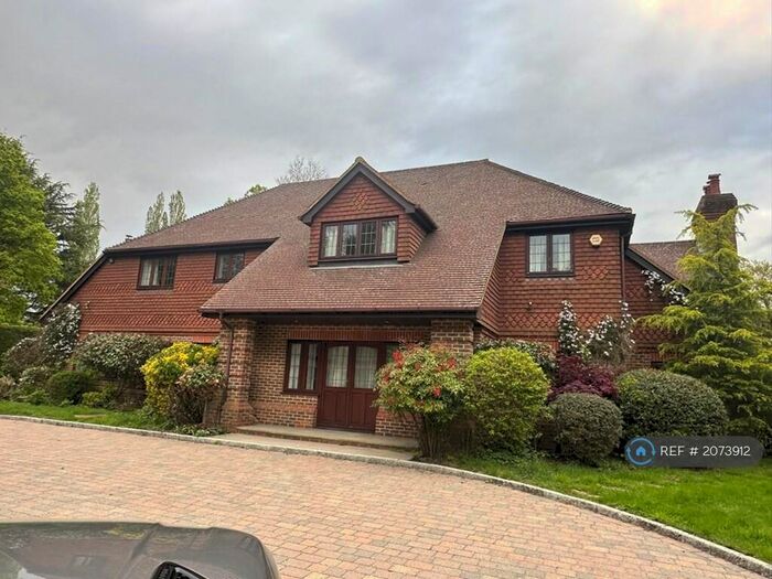 4 Bedroom Detached House To Rent In Woodhill, Send, Woking, GU23