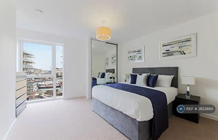 1 Bedroom Penthouse To Rent In Vitruvian Court, London, E14