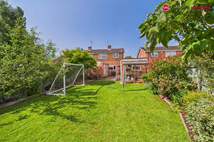 3 Bedroom Semi-Detached House For Sale In New England, Hilton, Huntingdon, PE28