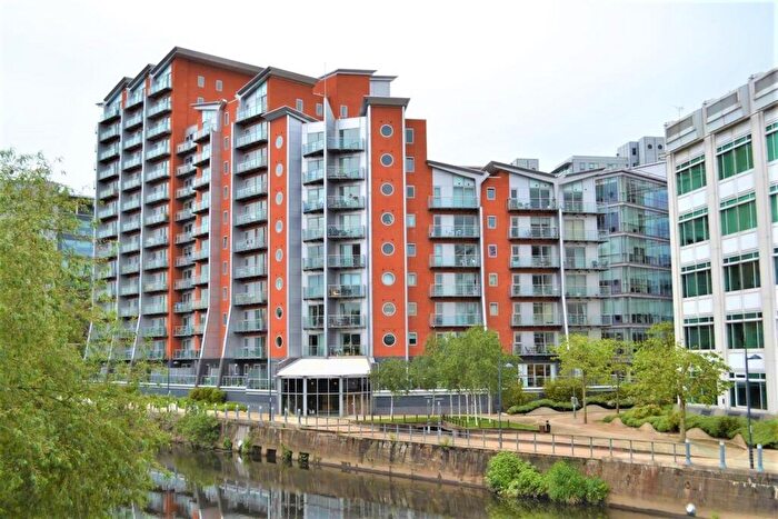 1 Bedroom Apartment To Rent In Whitehall Quay, Leeds, LS1