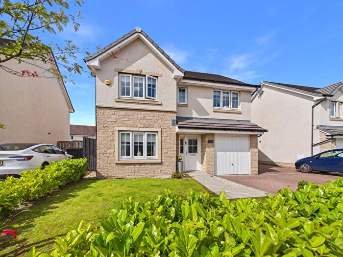 4 Bedroom Detached House For Sale In Dairy Gardens, Hamilton, ML3
