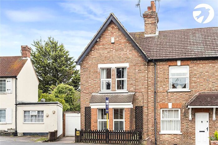 3 Bedroom End Of Terrace House For Sale In Swanley Lane, Swanley, Kent, BR8