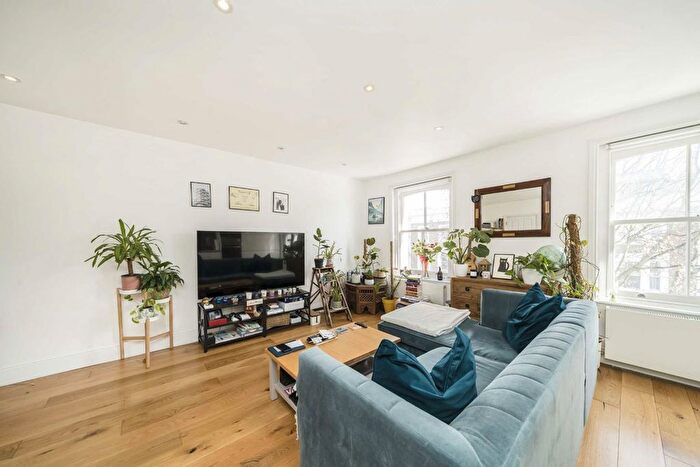 2 Bedroom Flat To Rent In Golborne Road, Notting Hill, W10