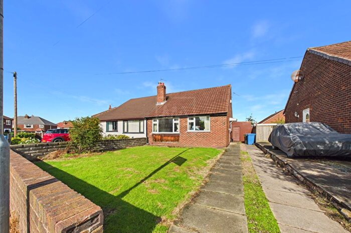 2 Bedroom Semi-Detached Bungalow For Sale In Copeland Road, Warrington, WA4