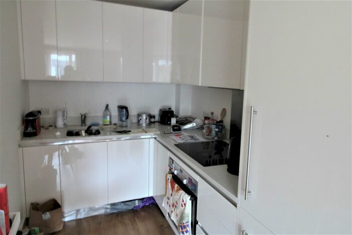 1 Bedroom Flat To Rent In Warehouse Court, Street, Woolwich Arsenal, SE18