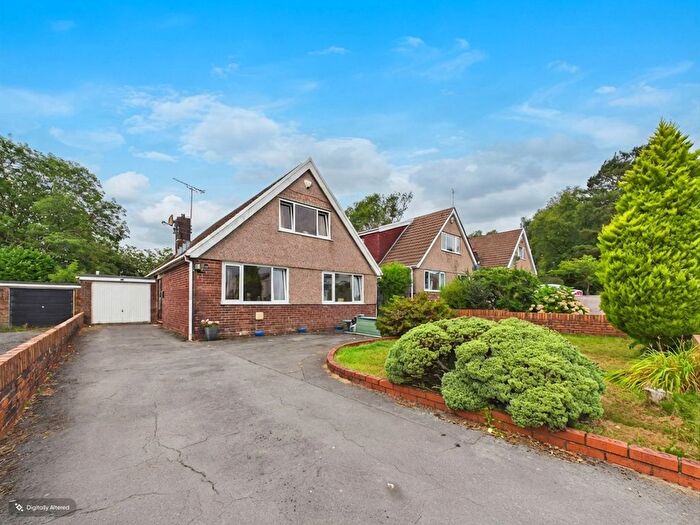 3 Bedroom Detached House For Sale In Saunders Way, Sketty, Swansea, SA2