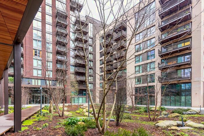 1 Bedroom Flat To Rent In Legacy Gardens, Nine Elms, London, SW11