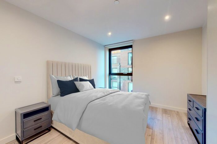 2 Bedroom Flat To Rent In New Kent Road, London, SE1