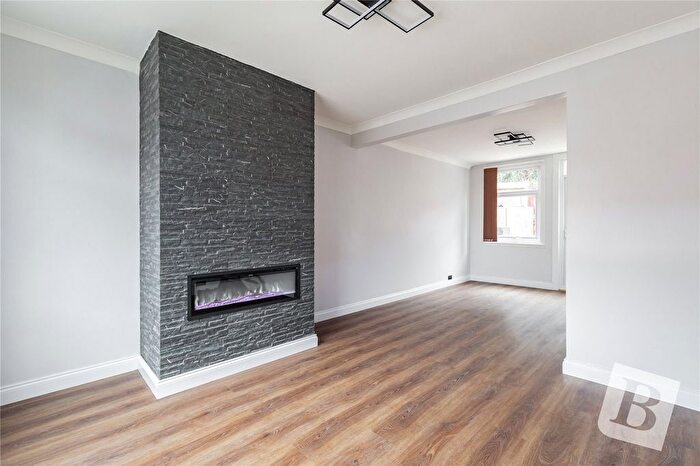 2 Bedroom Terraced House For Sale In Cross Lane East, Gravesend, Kent, DA12