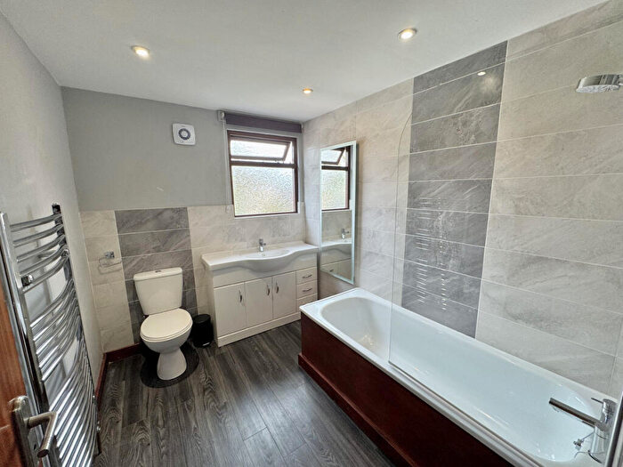 1 Bedroom Flat To Rent In Wilbraham Road, Manchester, M21